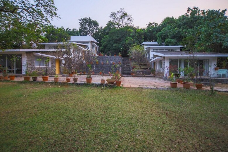 Hotel Beyond Stay Mahua Bagh Murud