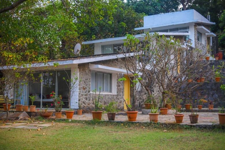 Hotel Beyond Stay Mahua Bagh Murud