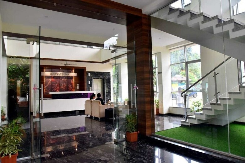 Hotel Sadhana Executive