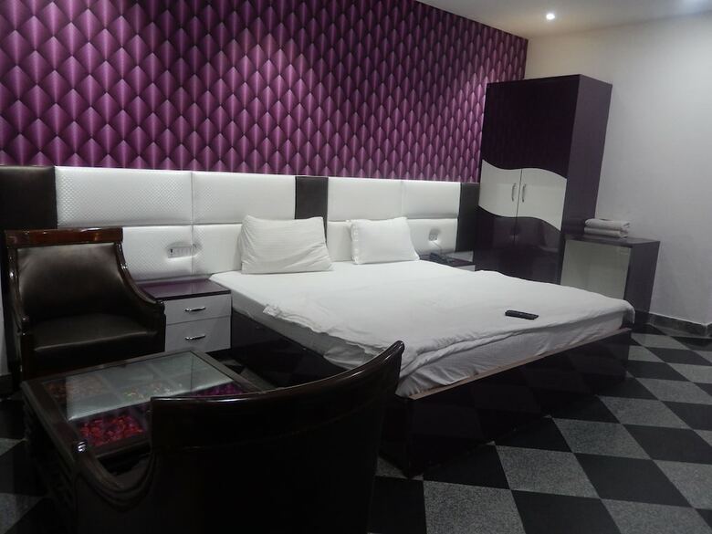 Hotel Orchid  Garden