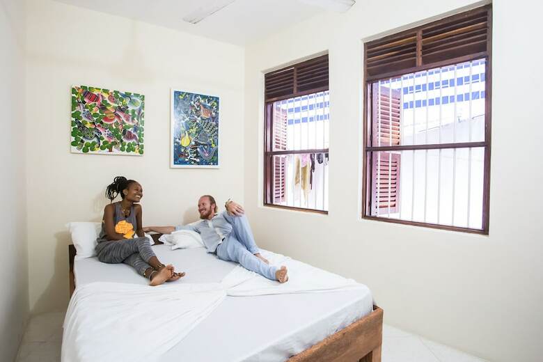 Hostal Ten To Ten Stone Town - Hostel