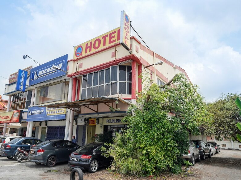 Oyo 1094 Q One Hotel Dengkil