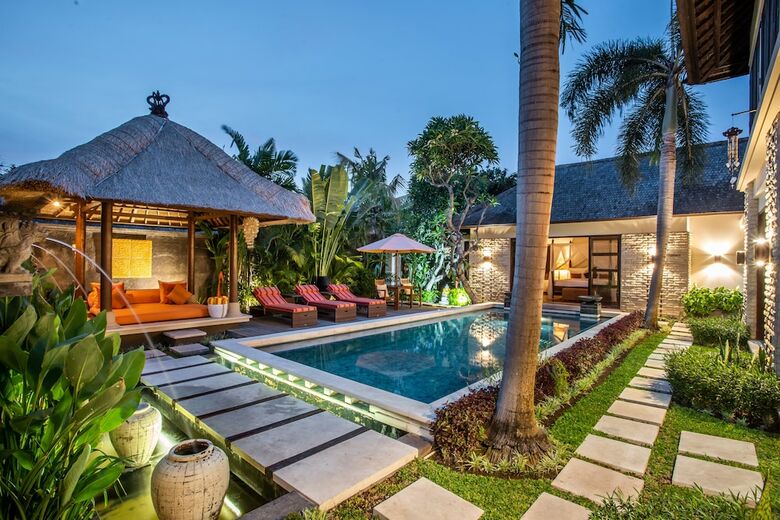 Villa Saffron Seminyak Bali