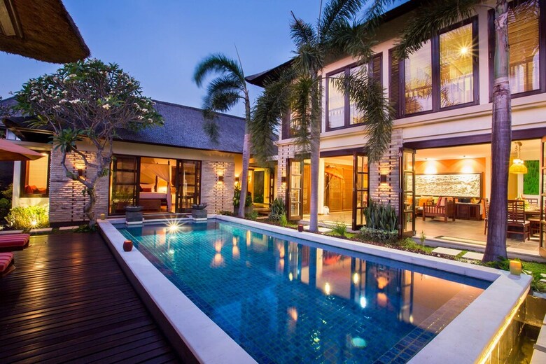 Villa Saffron Seminyak Bali