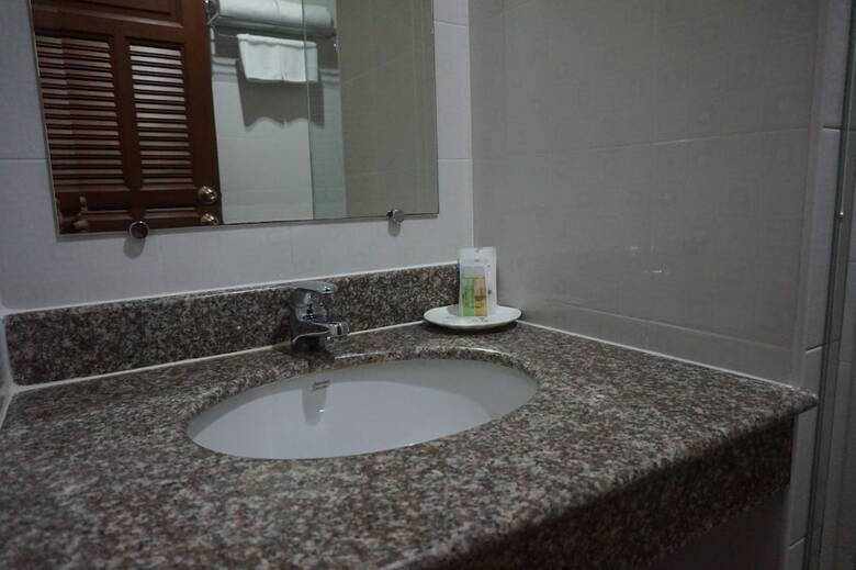 Nartsiri Residence And Hotel