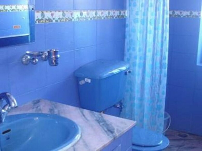 Hotel Nezer Homestay
