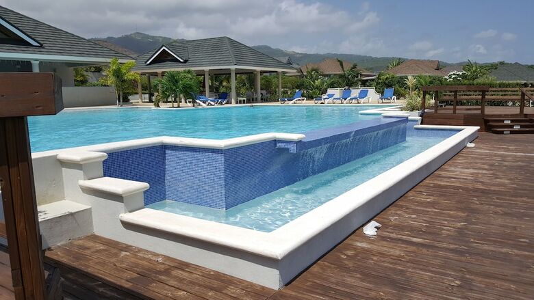 Ocho Rios Villa At Coolshade IX