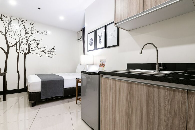 Artemis Place Makati Hotel