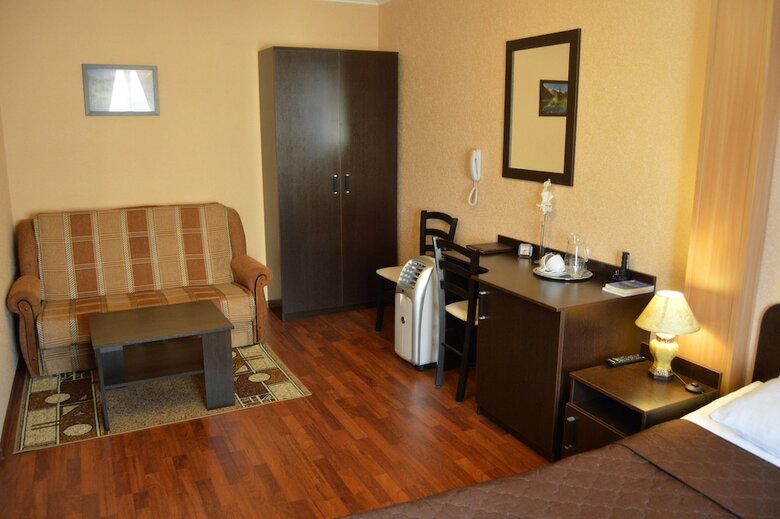 Club-hotel Spasatel Razvilka