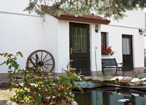 Hostal Hotel Lindenhof