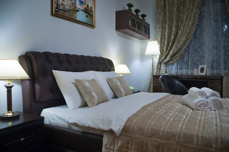 Hotel Red Square Guest House