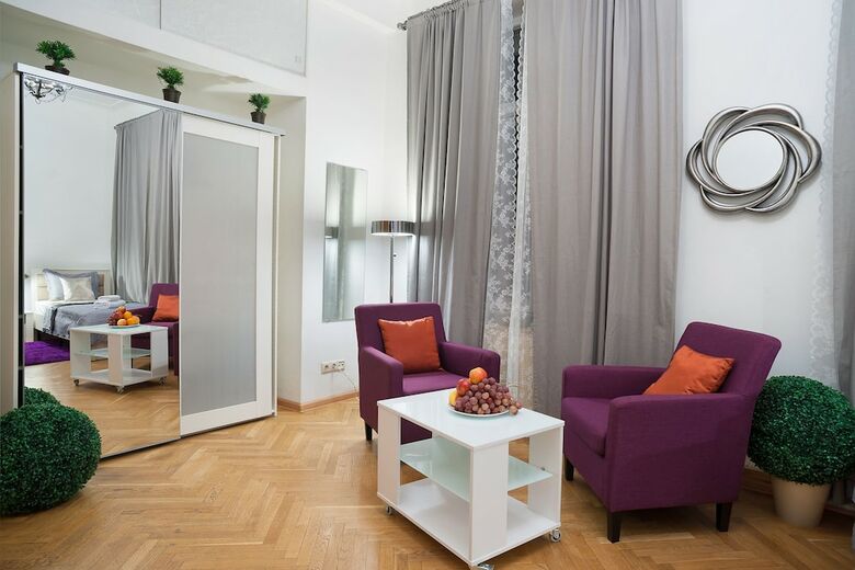 Hotel Red Square Guest House