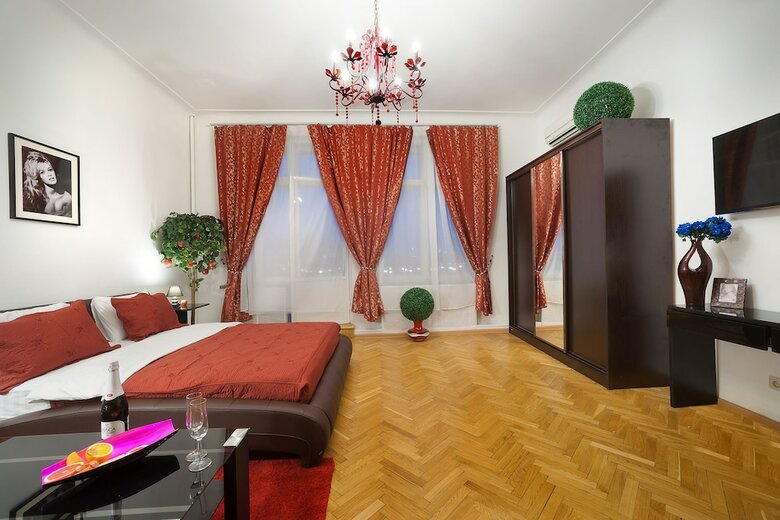 Hotel Red Square Guest House