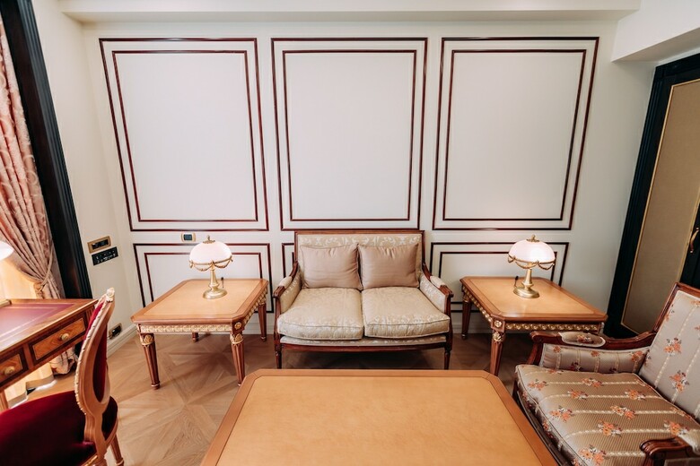 Golden Palace Hotel