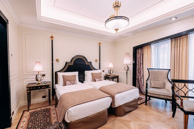 Golden Palace Hotel