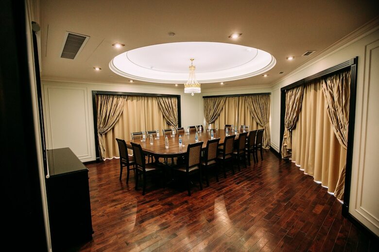 Golden Palace Hotel