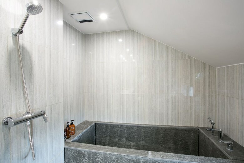 Hangzhou Shifang Hotel