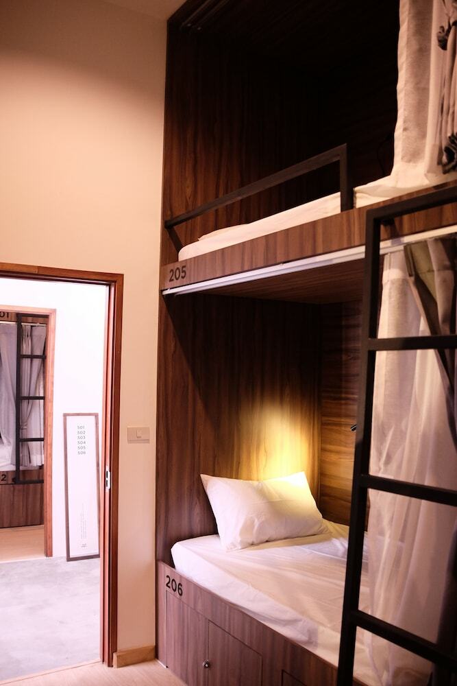 Hostal Hostel Urby