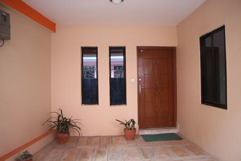 Hotel Easy Homes