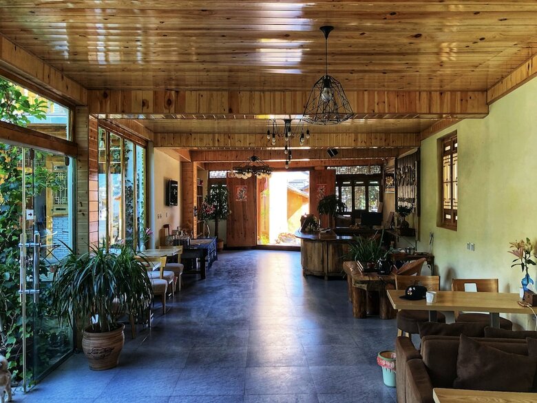 Hotel Tourists Courtyard
