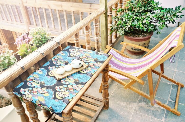 Hotel Tourists Courtyard