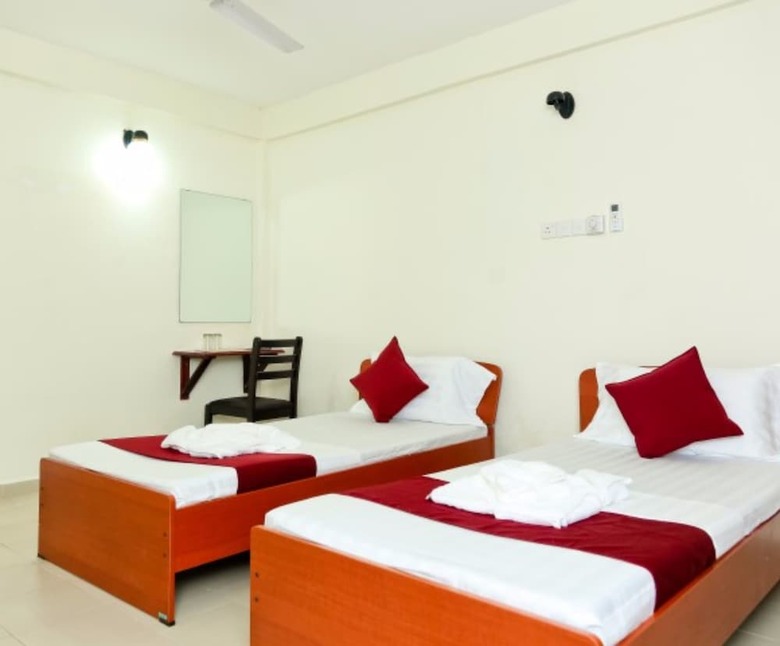 Hotel Adara Negombo