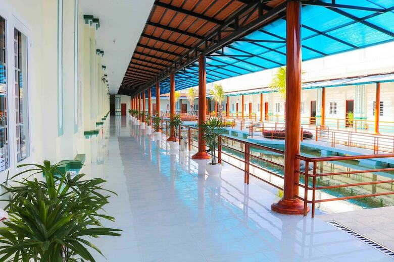 Truong Huy Hotel