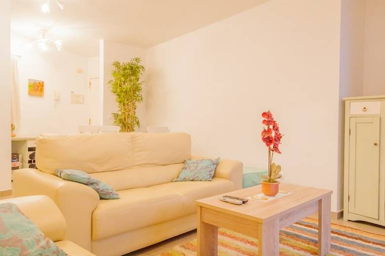 Apartamentos Rubarsal Canovas Nerja