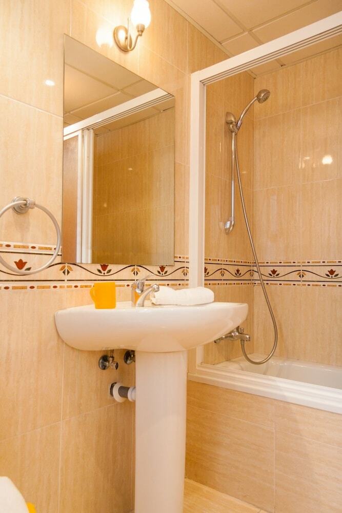 Apartamentos Rubarsal Canovas Nerja