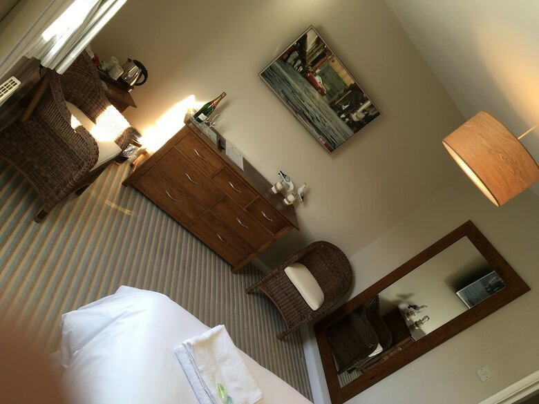 Bed & Breakfast The Waterfront Inn