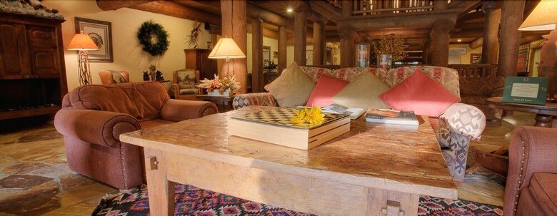 Posada Daniels Summit Lodge