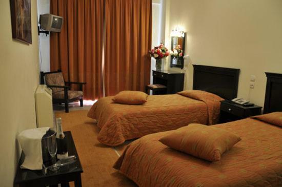 Famissi Eden Hotel