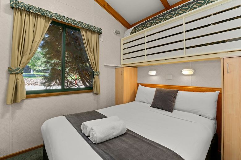 Cabana Bright Riverside Holiday Park