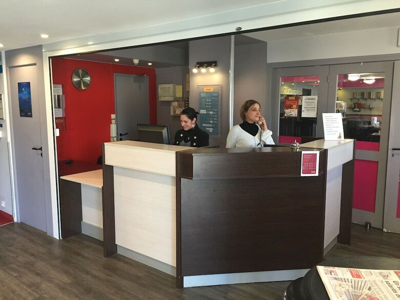 Hotel Initial By Balladins Amiens / Longueau