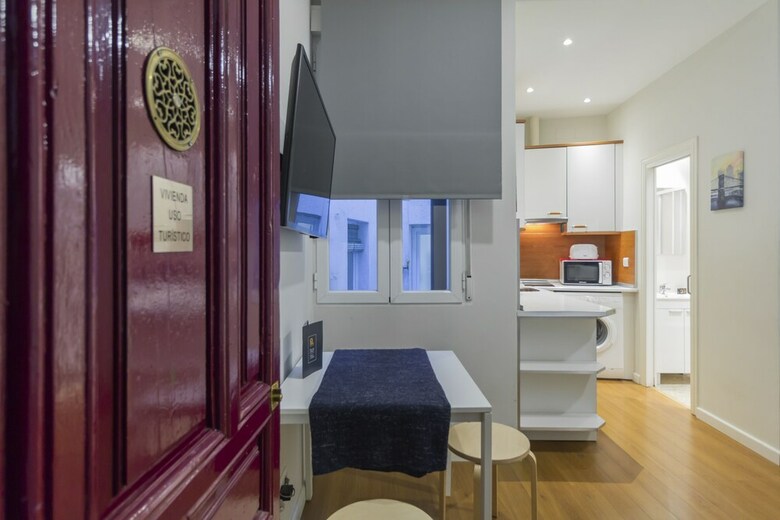 Apartment In Malasa�a - Molino 2