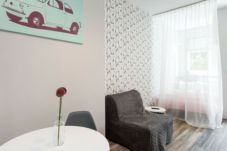 Hotel Leo Apartments Old Town
