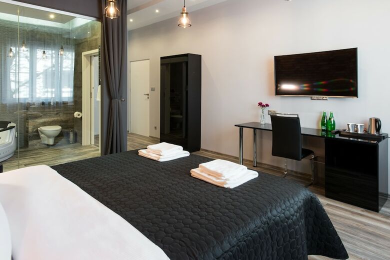 Hotel Leo Apartments Old Town