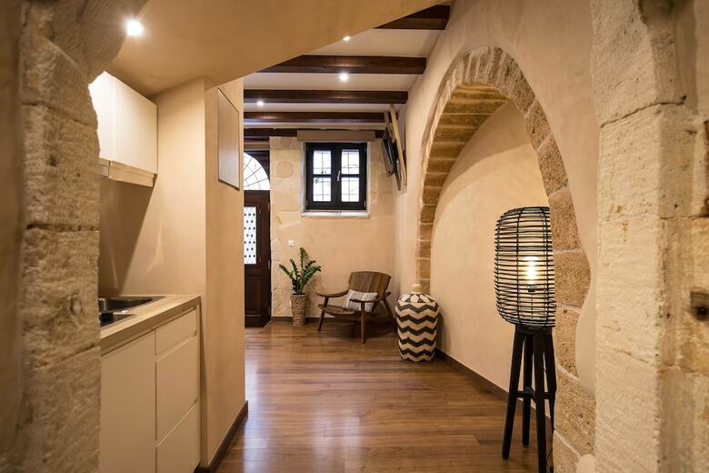 Hotel J&g Suites