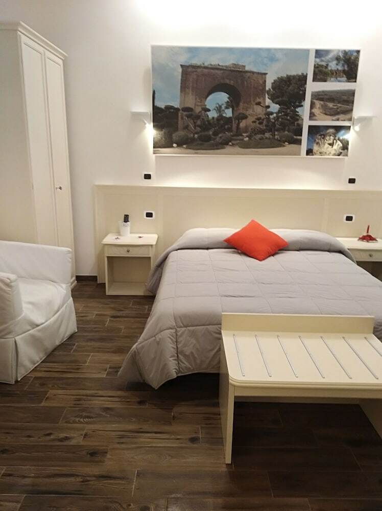 Domus Al Corso B&B
