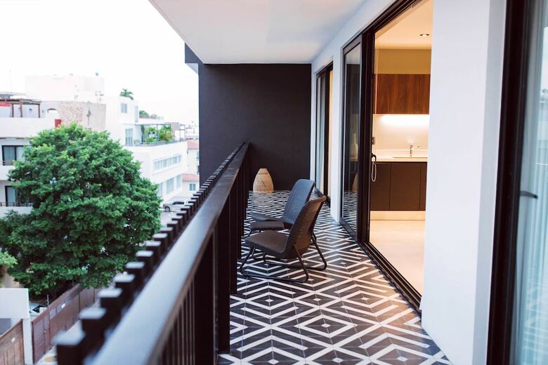 It Hotel & Residences