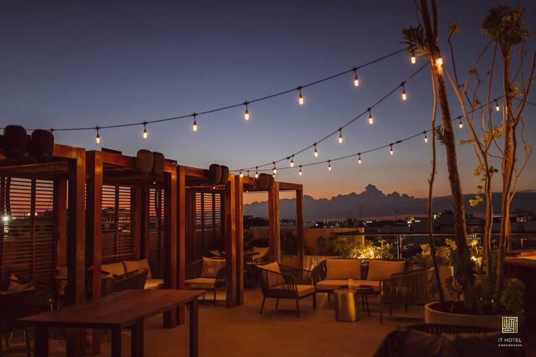 It Hotel & Residences
