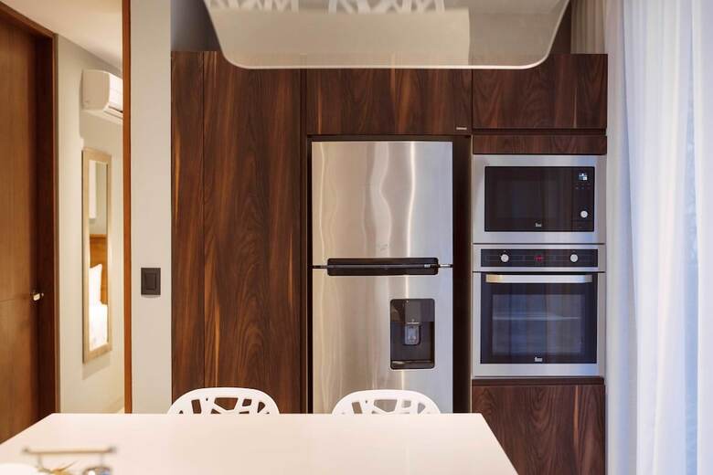 It Hotel & Residences