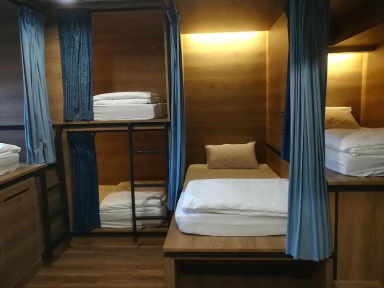 Hostal Natee Hostel