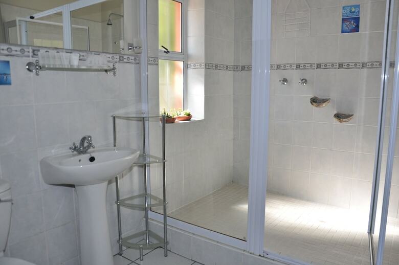 Bed & Breakfast Hermanus At Home