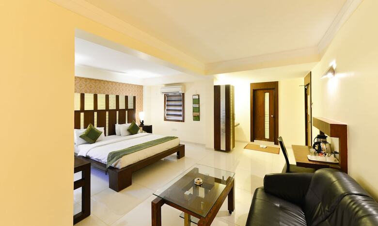 Hotel Treebo Trend Paradise, Ahmedabad