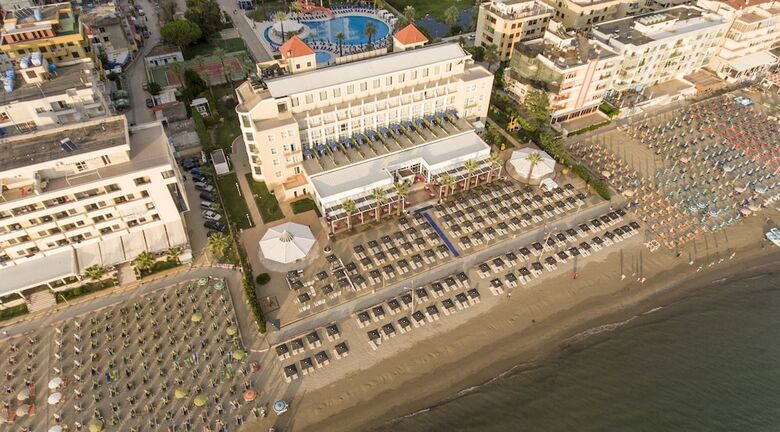 Adriatik Hotel & Resort