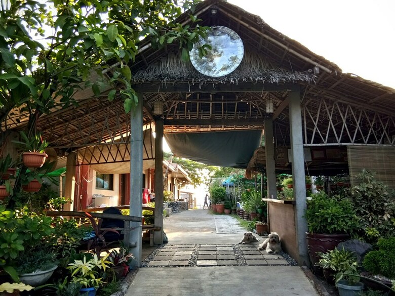 Hotel Megan's Paradisio Beachfront Villa