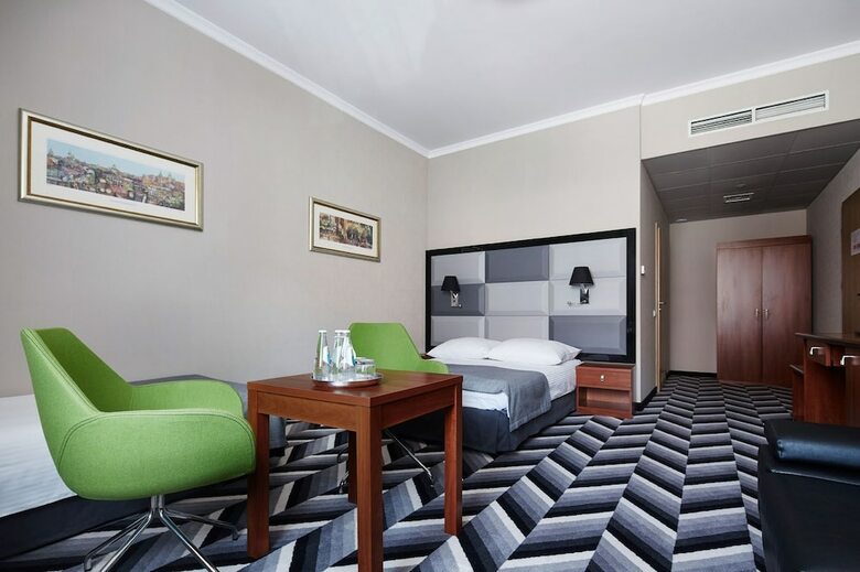 Hotel Apis