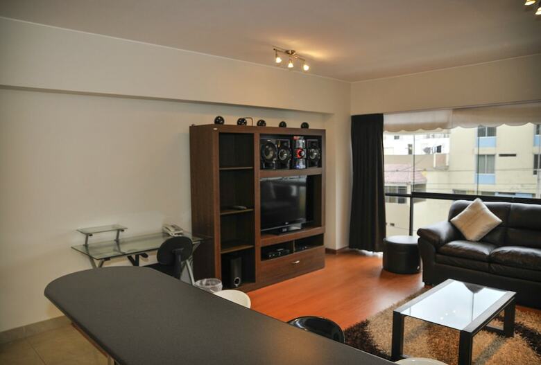 Lux Miraflores Apartments Tripoli