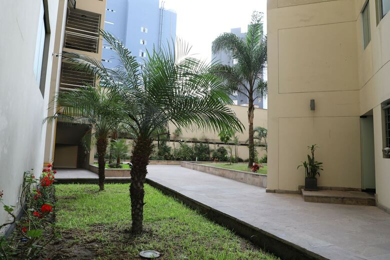 Lux Miraflores Apartments Tripoli